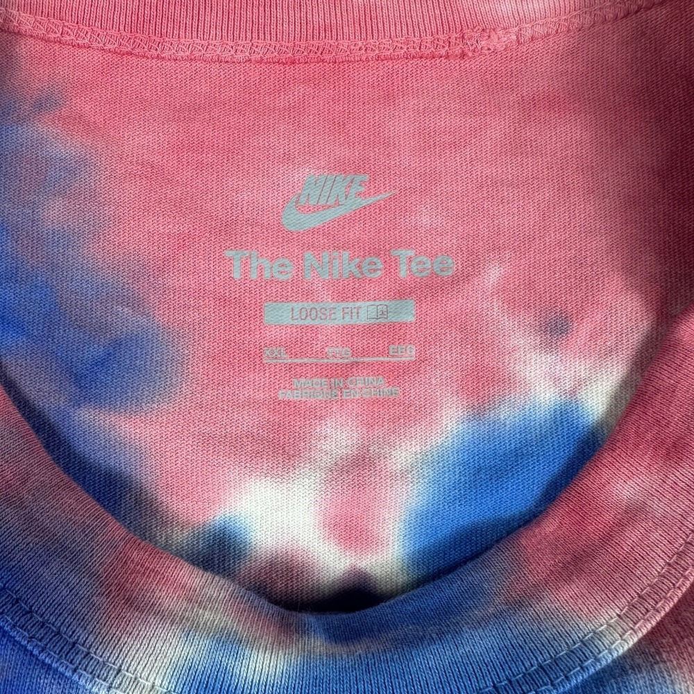 Nike Sportswear Tie Dye T-Shirt Mens XXL Red Blue Loose Fit Logo Tee - Picture 3 of 8